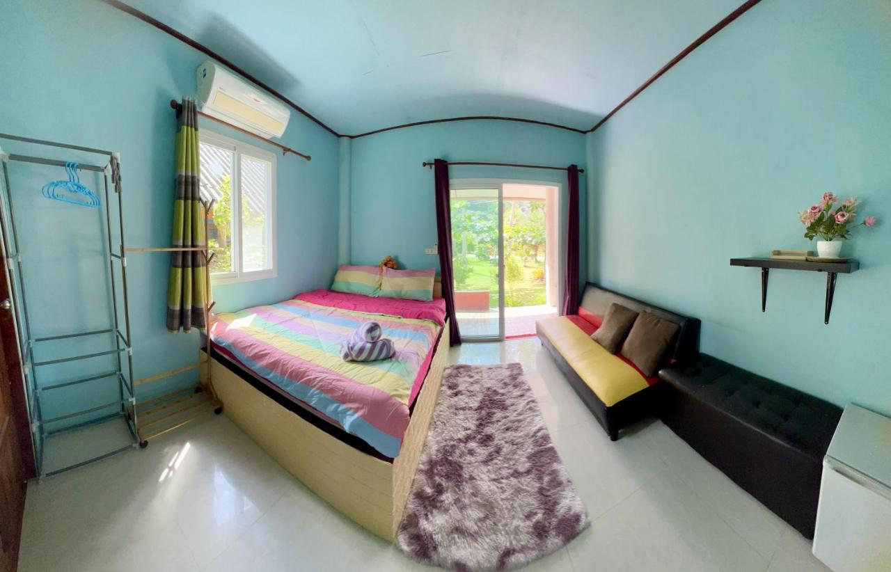 Hotel Lee Red House à Ban Lak Uan Extérieur photo