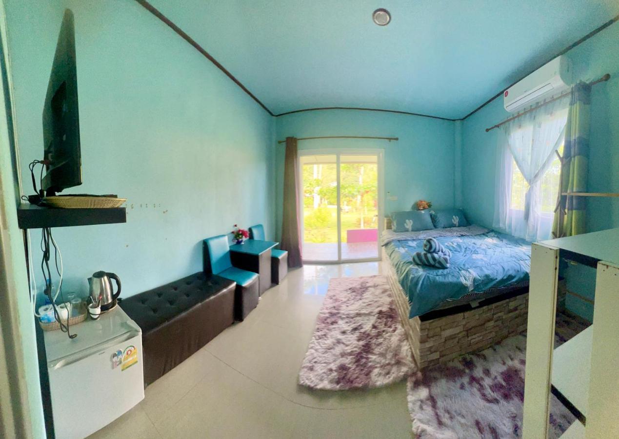 Hotel Lee Red House à Ban Lak Uan Extérieur photo